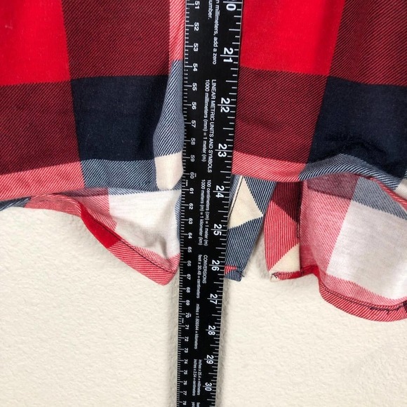 R N B shirt red black check roll tab button up pockets casual size medium - Picture 10 of 16